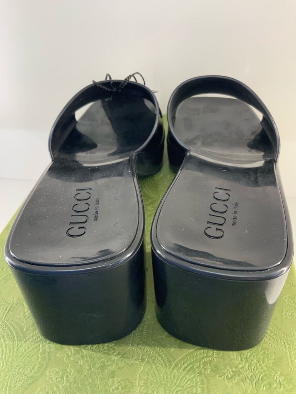 Pre Owned Gucci Sz 38 Black Patent Leather Platform Mules - Picture 4 of 6